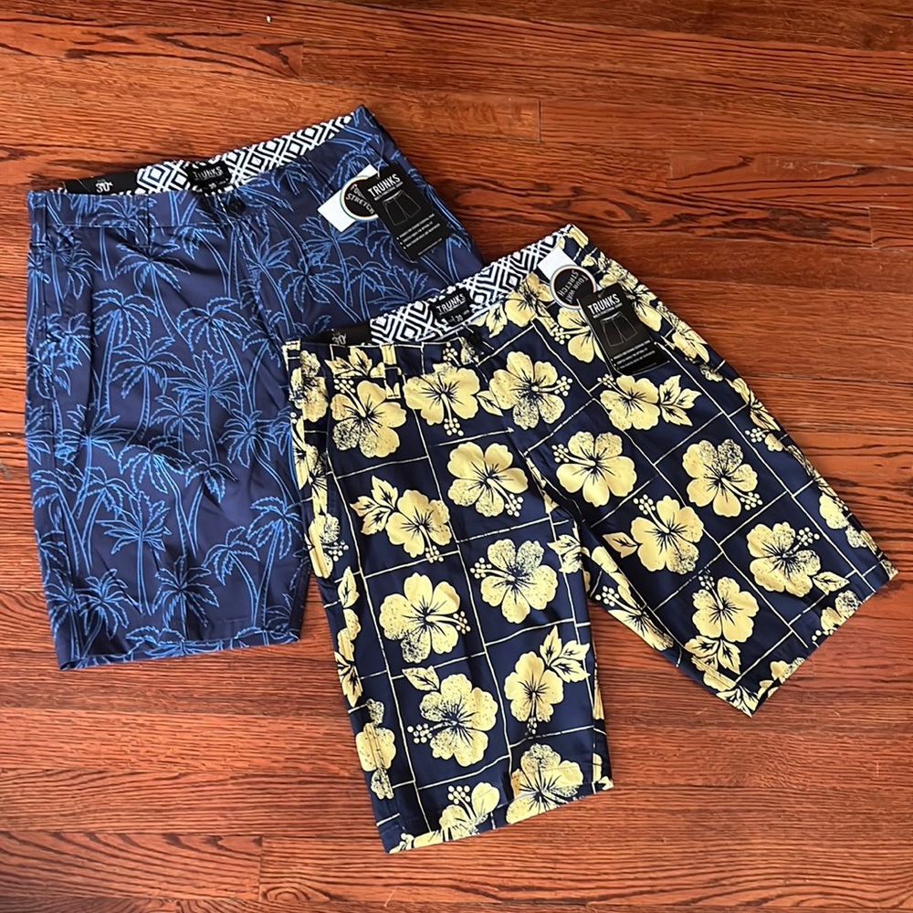 TRUNKS mens two pieces multi functional shorts NWT size 30